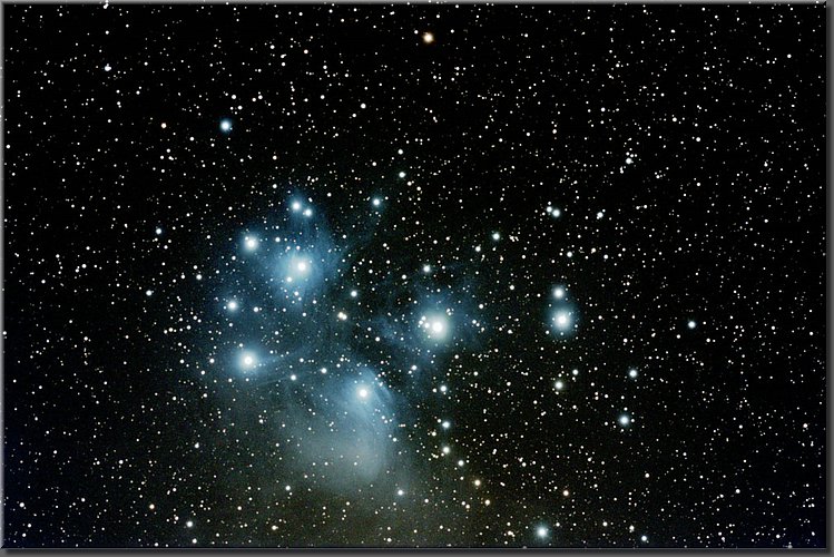 The Pleiades, Messier 45
Takahashi FSQ106, Q8HR